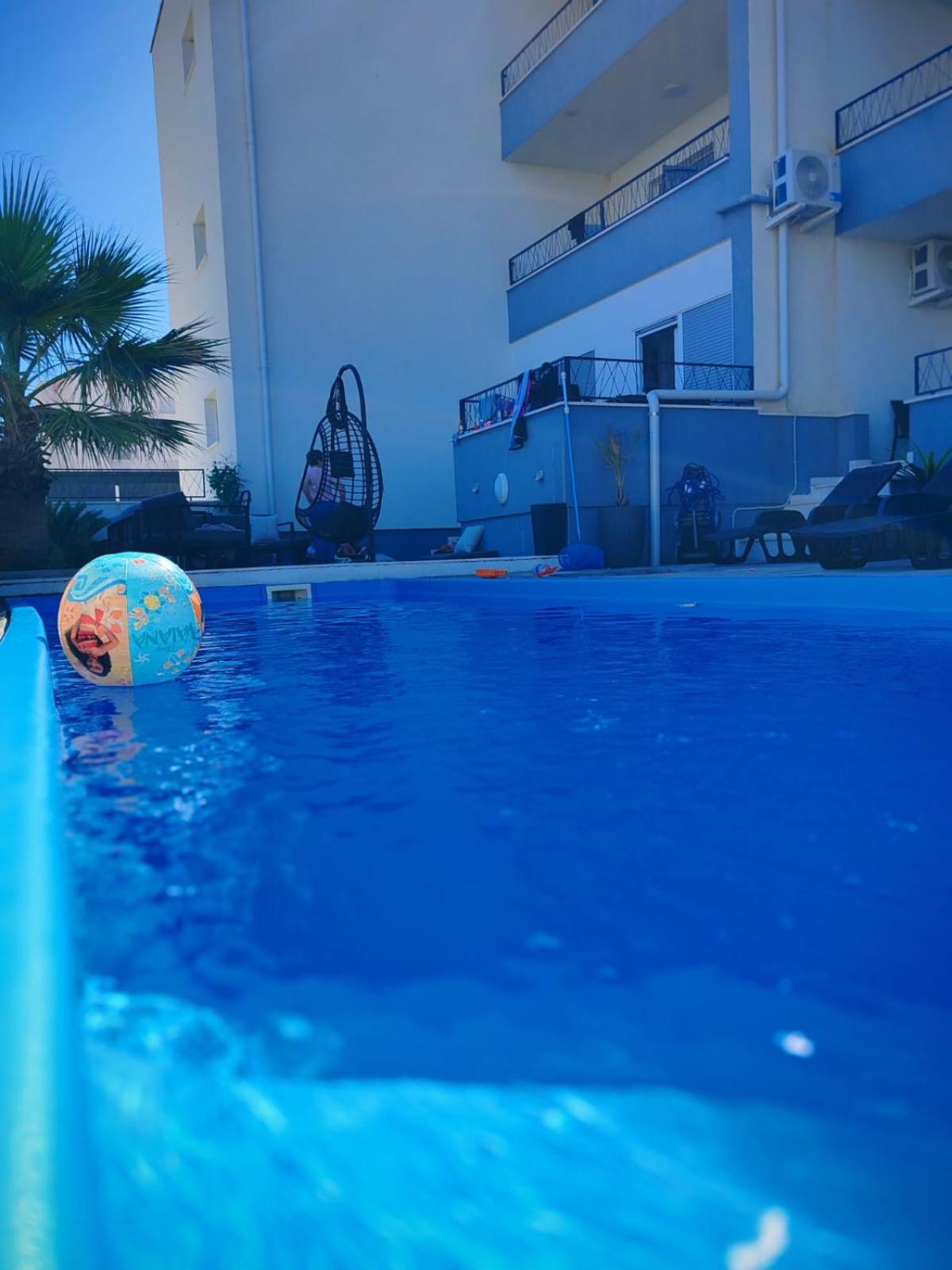 Apartmani Anastasia With Pool, Новаля Екстериор снимка